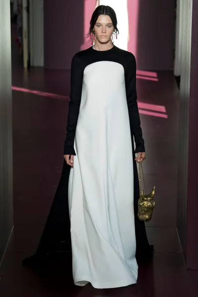 Look 35